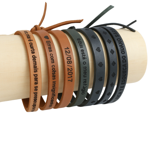 Pulseiras em couro